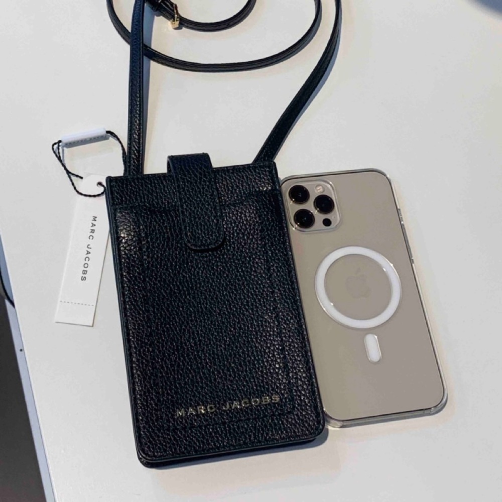(new+tag) Marc Jacobs phone full leather crossbody fit iphone pro max - Picture 14 of 14
